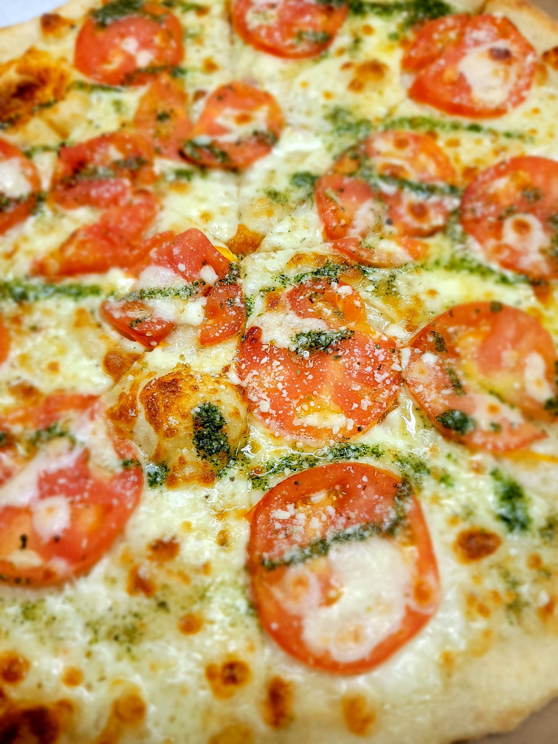 Order Fresh Tomato, Pesto, &  Mozzarella Pizza - Medium 16" food online from La Rocca Pizza Pasta store, Scranton on bringmethat.com