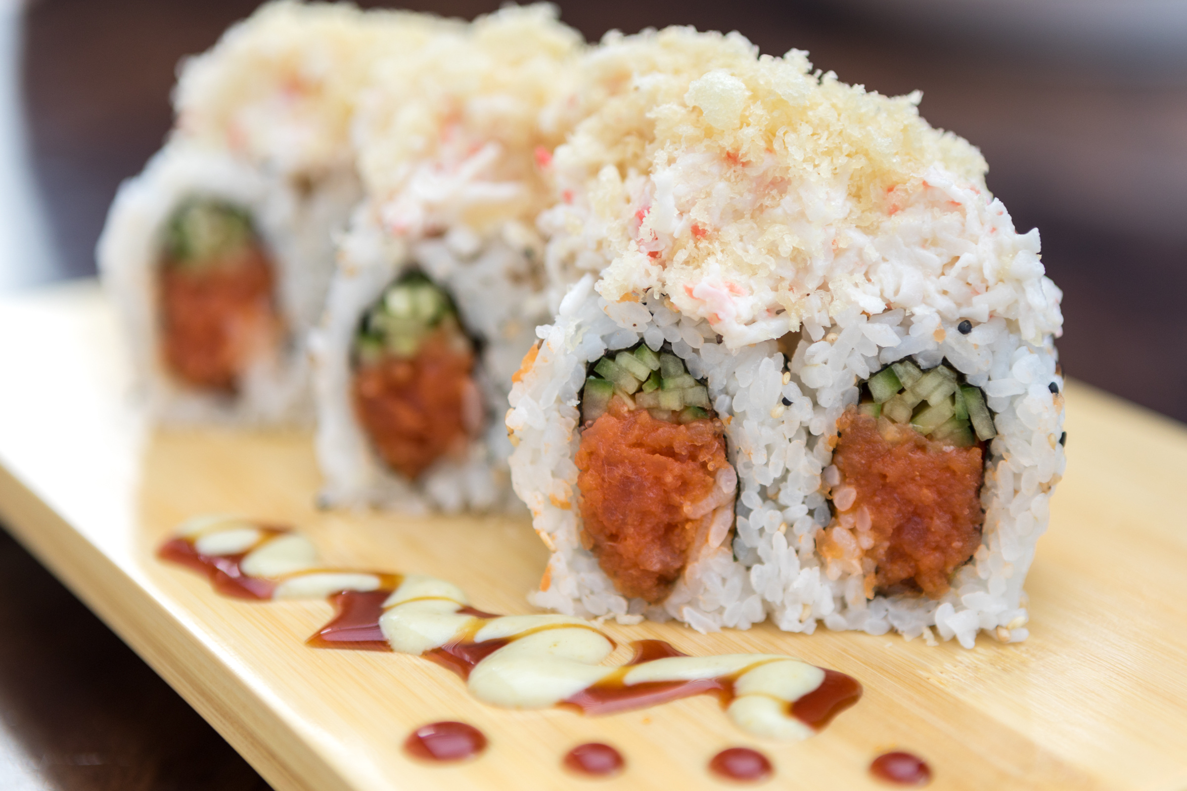 Order Deluxe Spicy Tuna Roll food online from Yo Sushi store, Vallejo on bringmethat.com