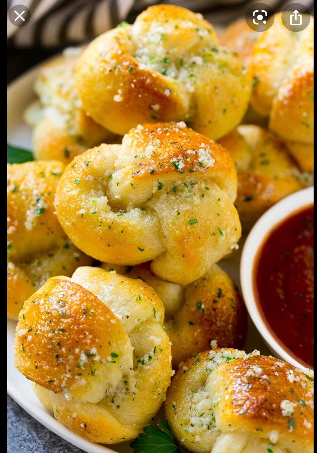 Order Garlic Knots - 6 Pieces food online from Giovannelie Restaurant store, New Brunswick on bringmethat.com