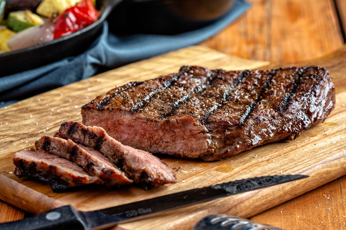 Order Top Sirloin Steak food online from Pizzeria Uno store, Deptford Township on bringmethat.com
