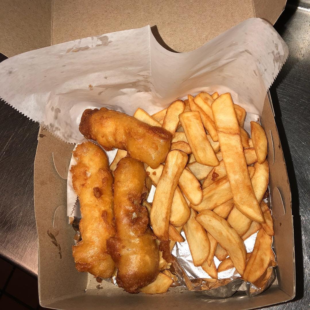 Order Fish & Chips - Dinner food online from Gregg Pizza Bar-B-Que store, Detroit on bringmethat.com
