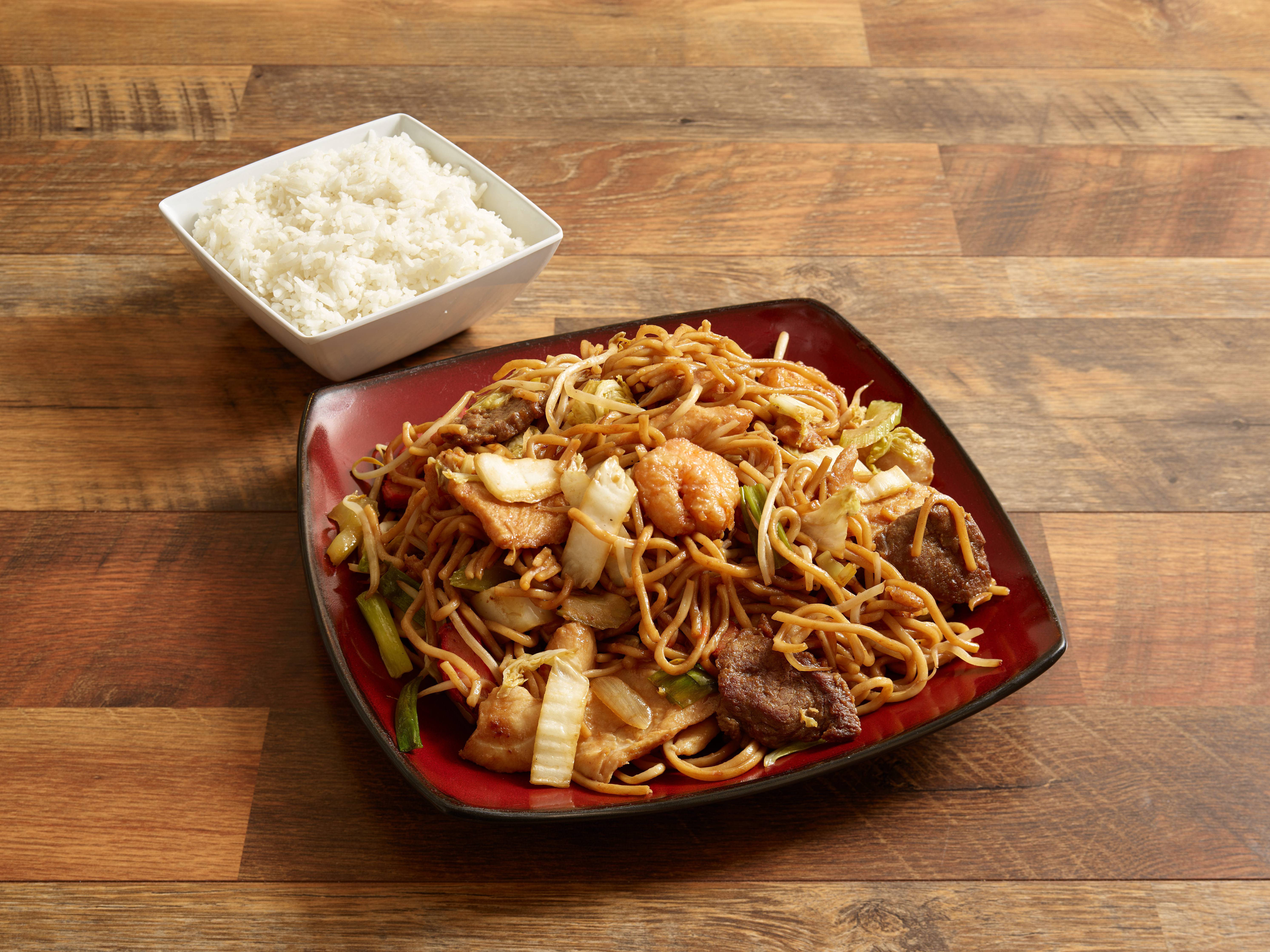 Order House Lo Mein food online from Zhangs Chopstix store, Ogden on bringmethat.com