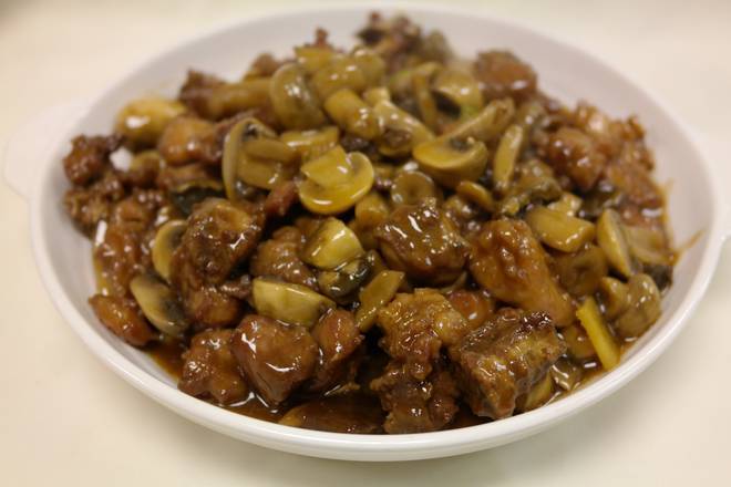 Order Chicken with Mushroom (小鸡烧蘑菇) food online from Szechuan Gourmet store, Strongsville on bringmethat.com