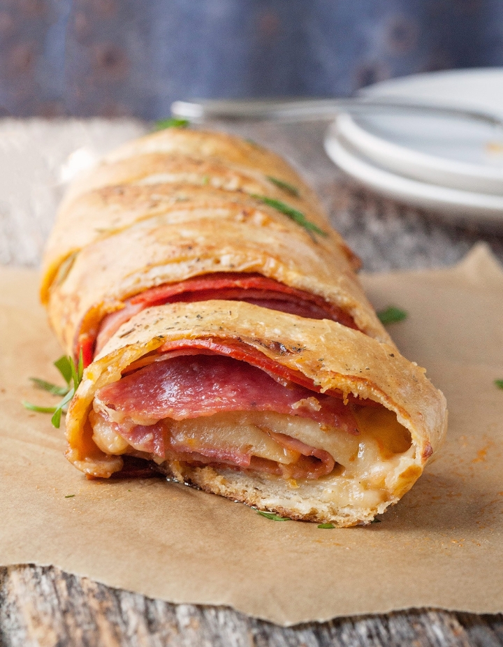 Order Medium Stromboli food online from Mike's Pizza store, Parlin on bringmethat.com