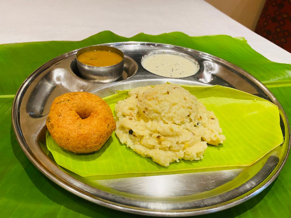 Order Togo-Pongal/Vada food online from Saravanaa Bhavan store, Edison on bringmethat.com