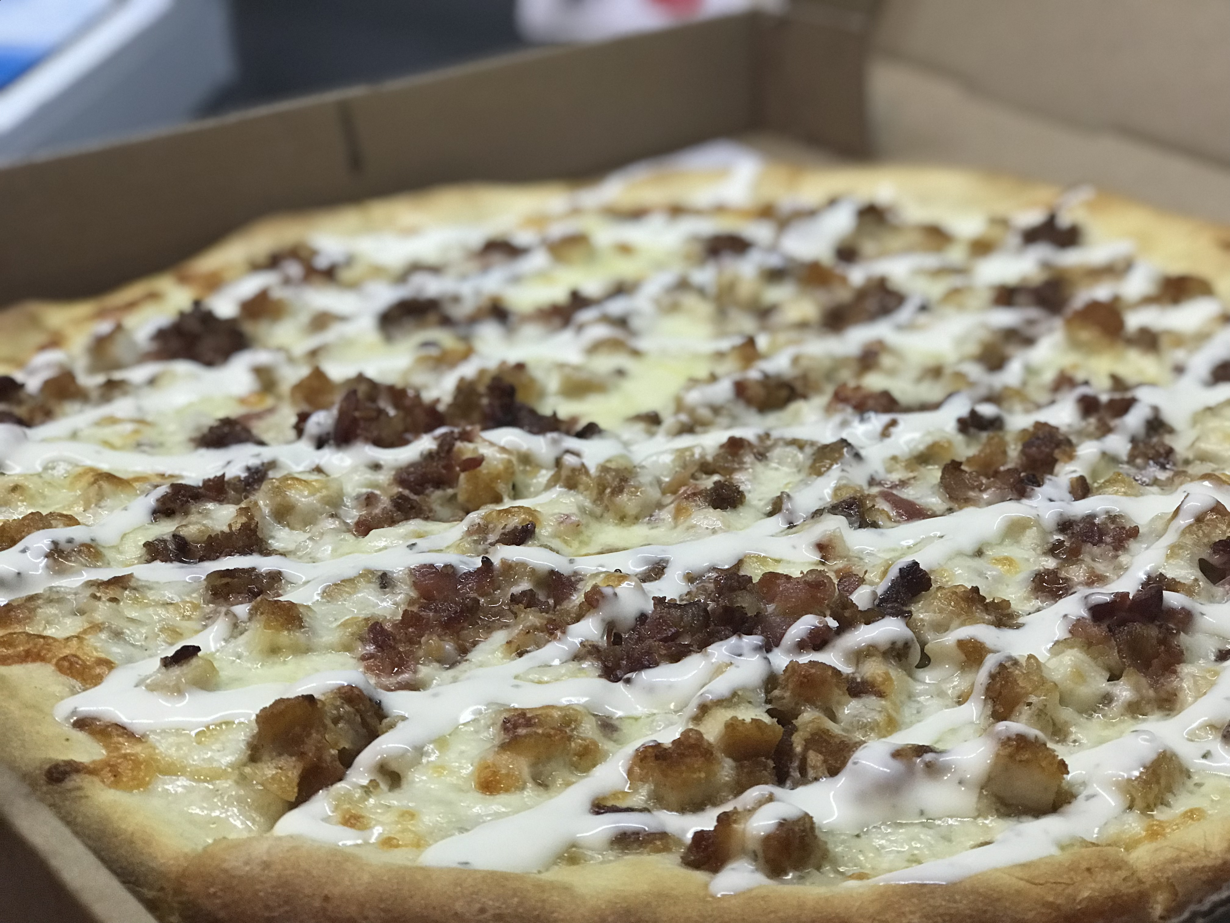 Order 12" Chicken Bacon Ranch Personal Pizza food online from Nino's Pizza & Restaurant store, Hillsdale on bringmethat.com