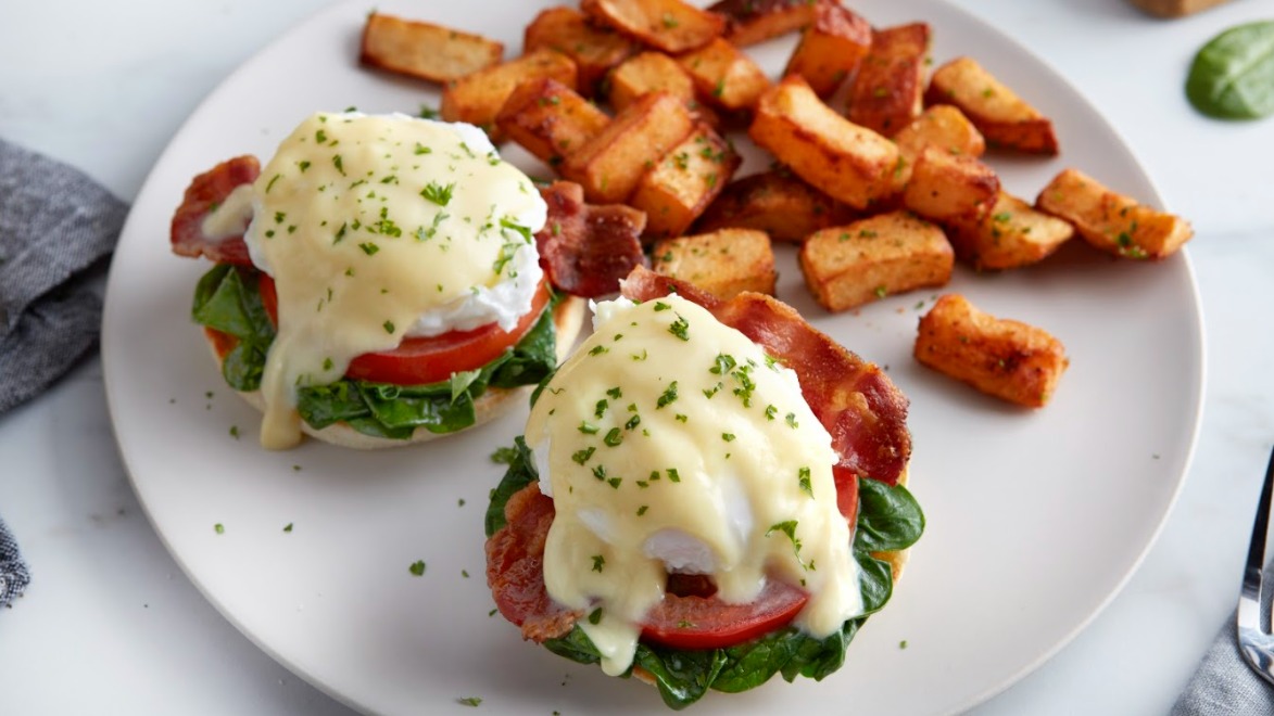 Order Florentine Benedict food online from Mimi's Cafe store, Knoxville on bringmethat.com