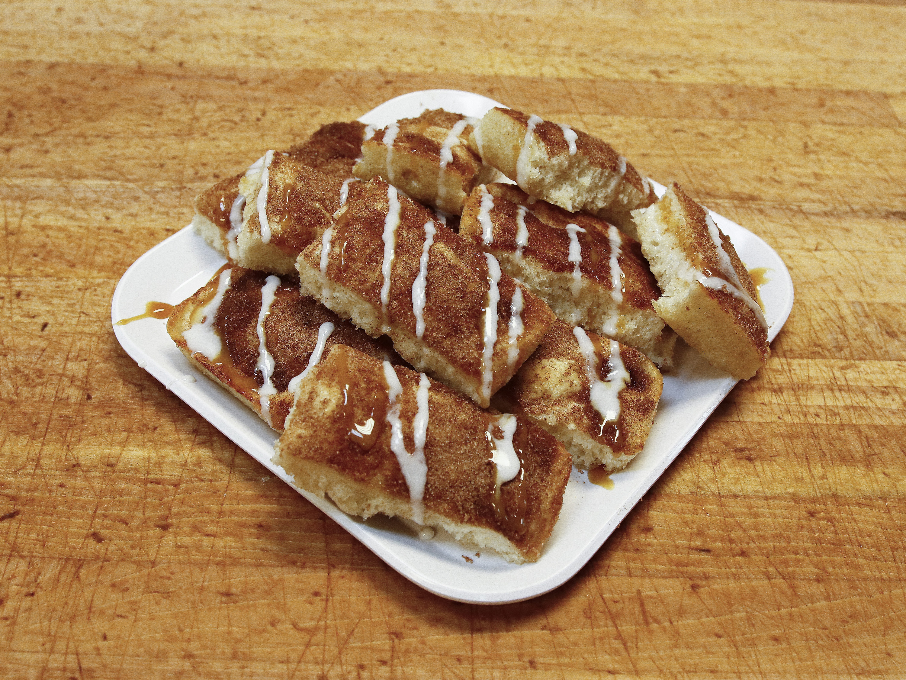 Order Cinnamon Stix food online from Sorrento Pizza store, Clinton Township on bringmethat.com