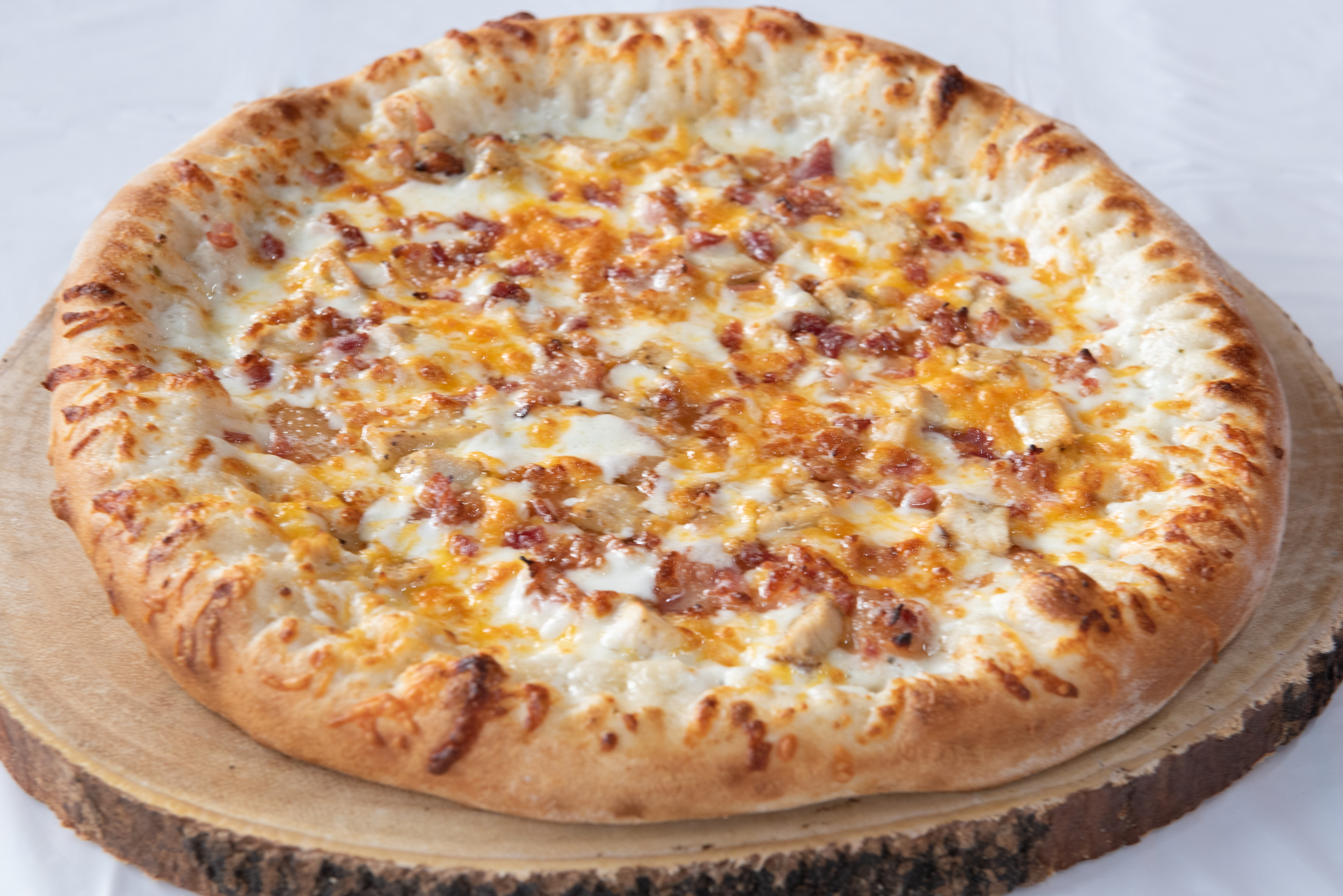 Order Chicken Bacon Ranch Pizza food online from Roma Pizza & Pasta store, Nashville on bringmethat.com