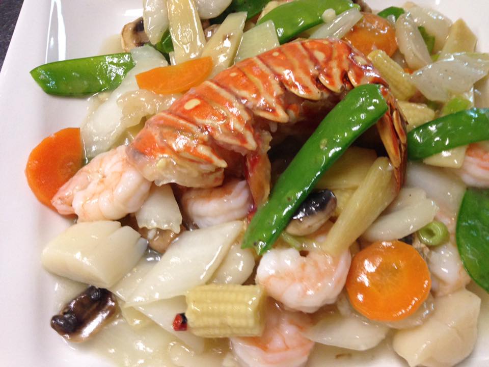 Order Seafood Combination food online from Lucky House Chinese Restaurant store, Westerville on bringmethat.com