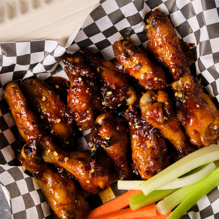 Order Traditional Wing Combo food online from Drumz N Flatz store, Stone Mountain on bringmethat.com