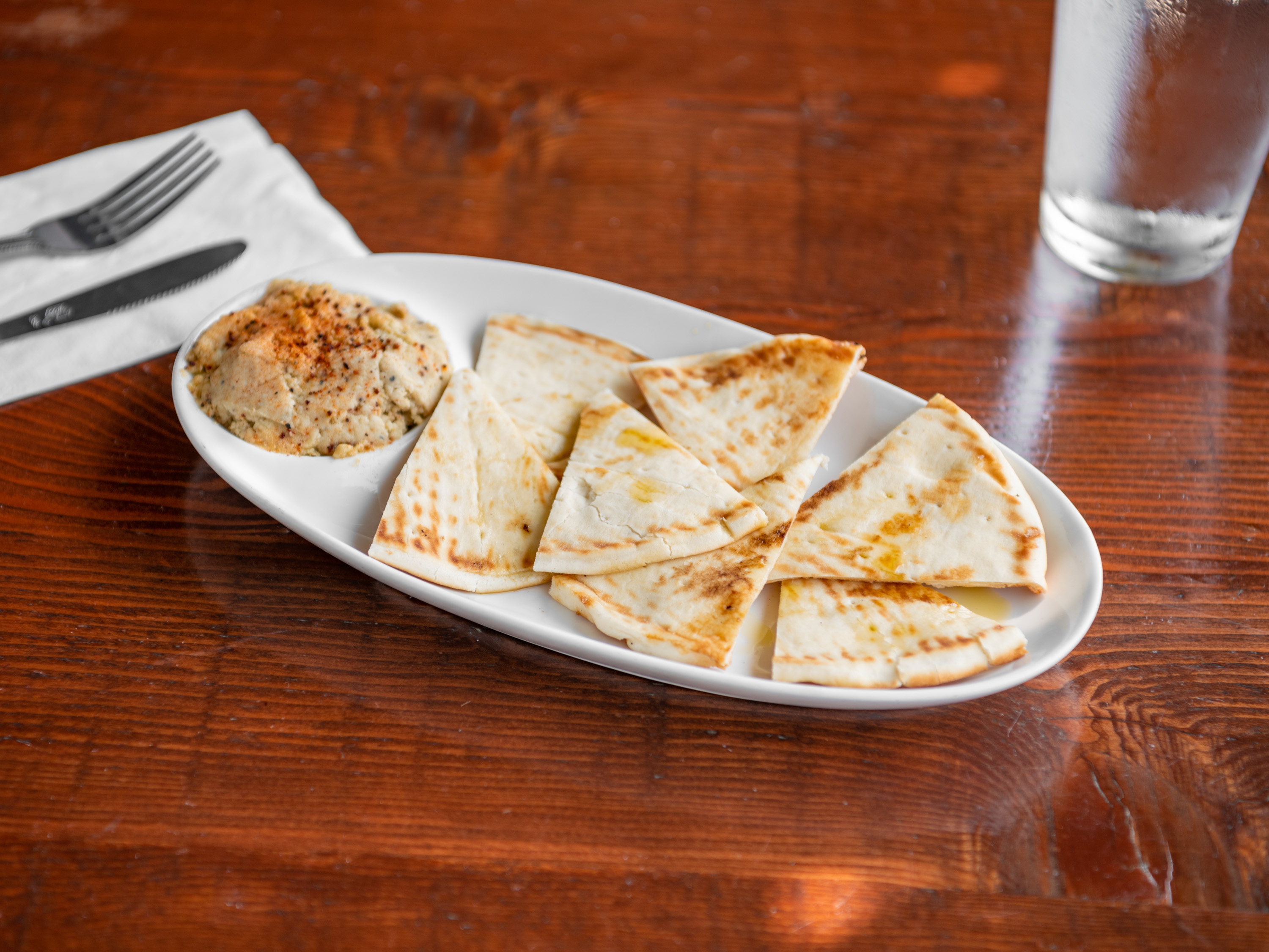 Order Hummus Plate food online from Albany Taproom store, Albany on bringmethat.com