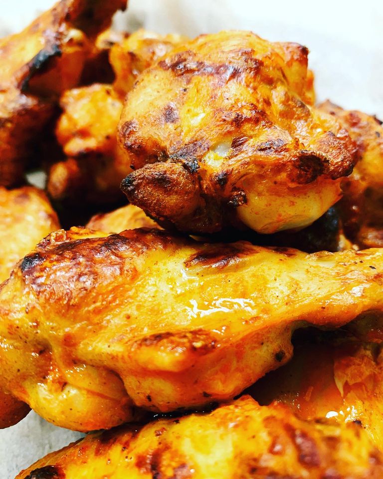 Order Oven Baked Wings food online from Hots Deli store, Dothan on bringmethat.com