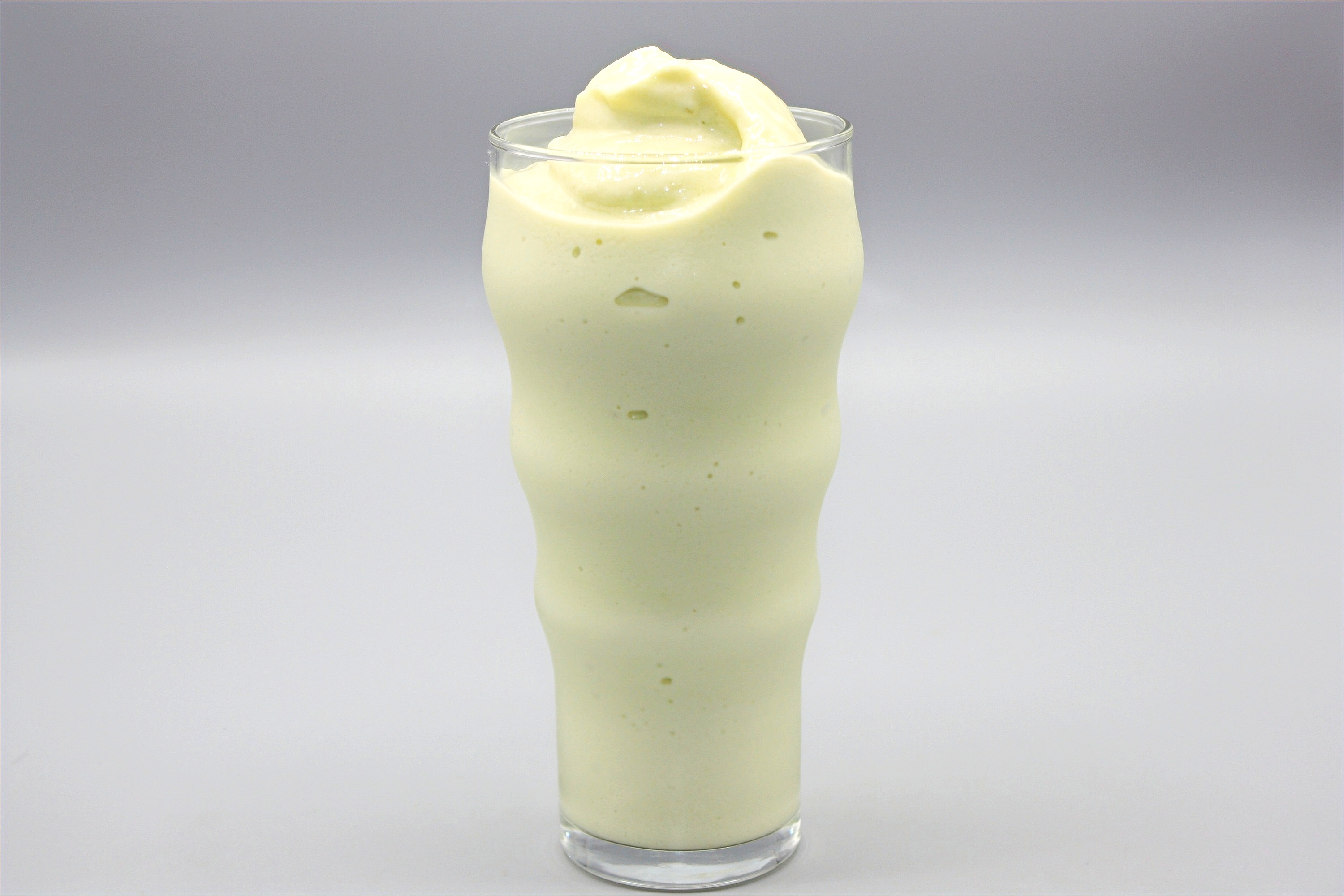 Order Avovado Smoothie food online from Chau's cafe store, Ashburn on bringmethat.com