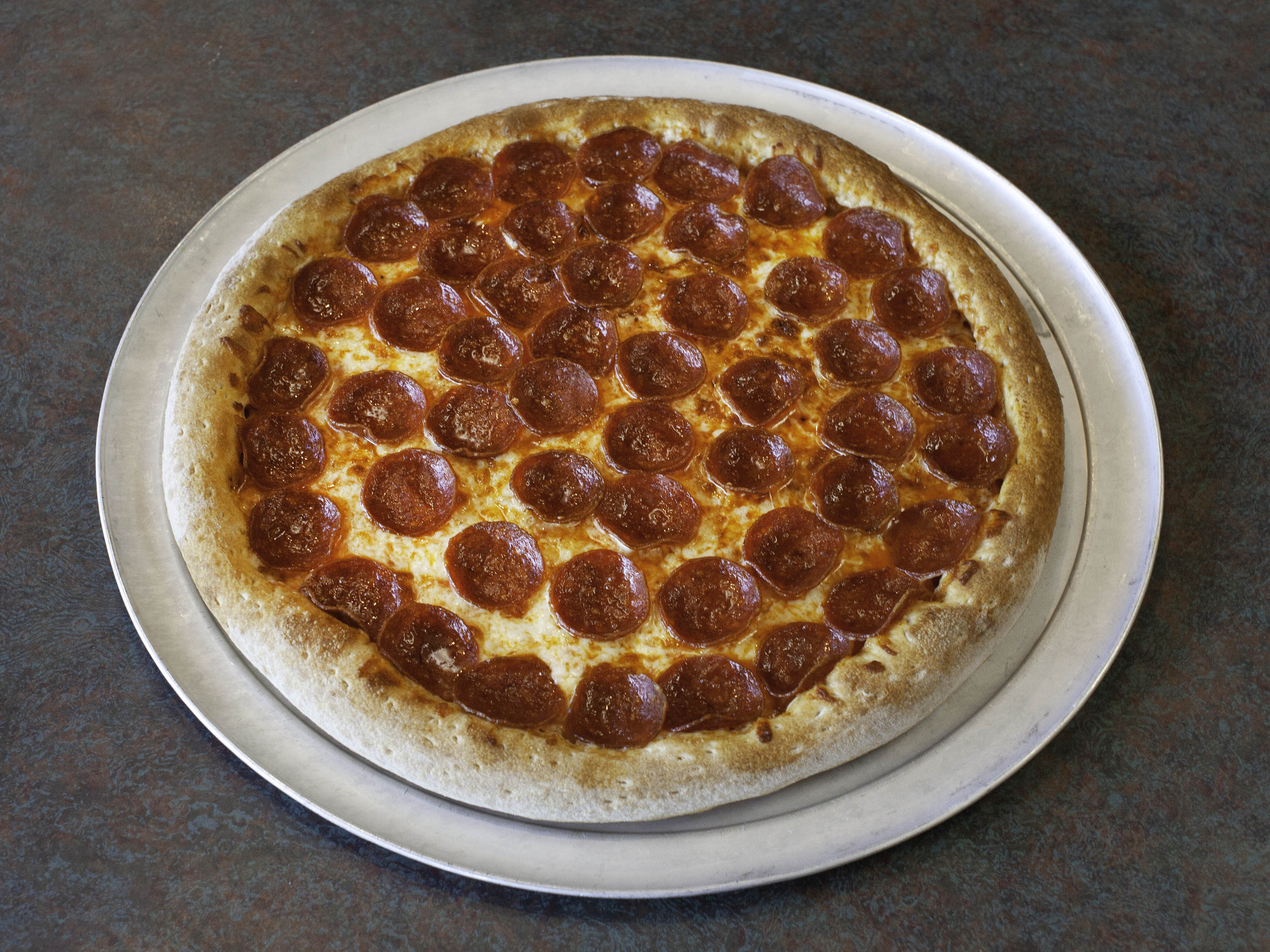 Order Pepperoni Suicide Pizza food online from Roma Pizza & Pasta store, Nashville on bringmethat.com