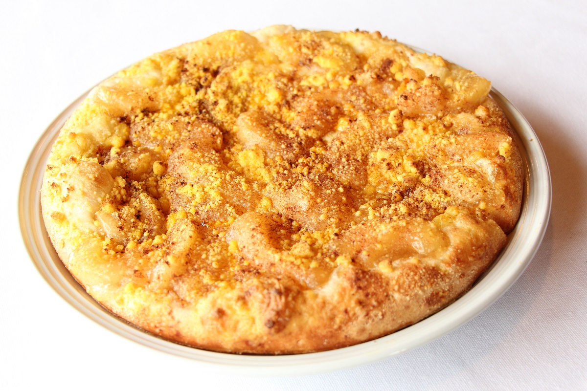 Order Apple Dessert Pizza food online from Palio Pizza Cafe store, Venus on bringmethat.com