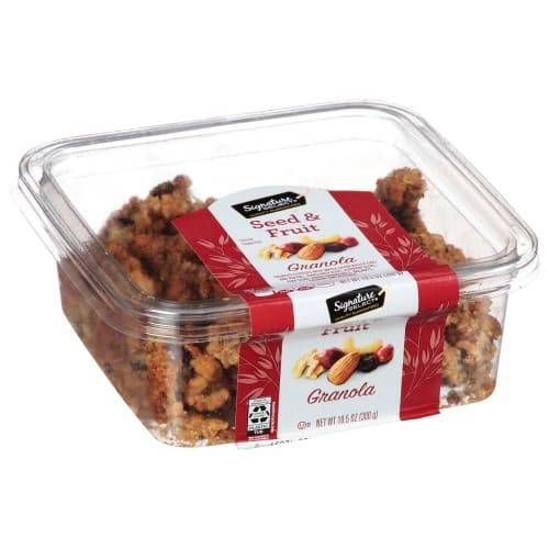 Order Signature Select · Crunchy Granola (9.2 oz) food online from Safeway store, Rehoboth Beach on bringmethat.com