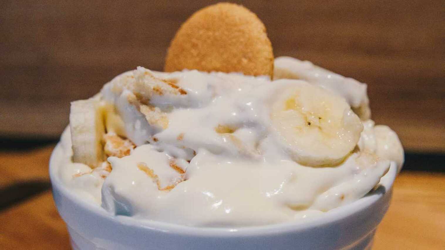 Order Banana Pudding food online from R & R Bbq store, Pleasant Grove on bringmethat.com