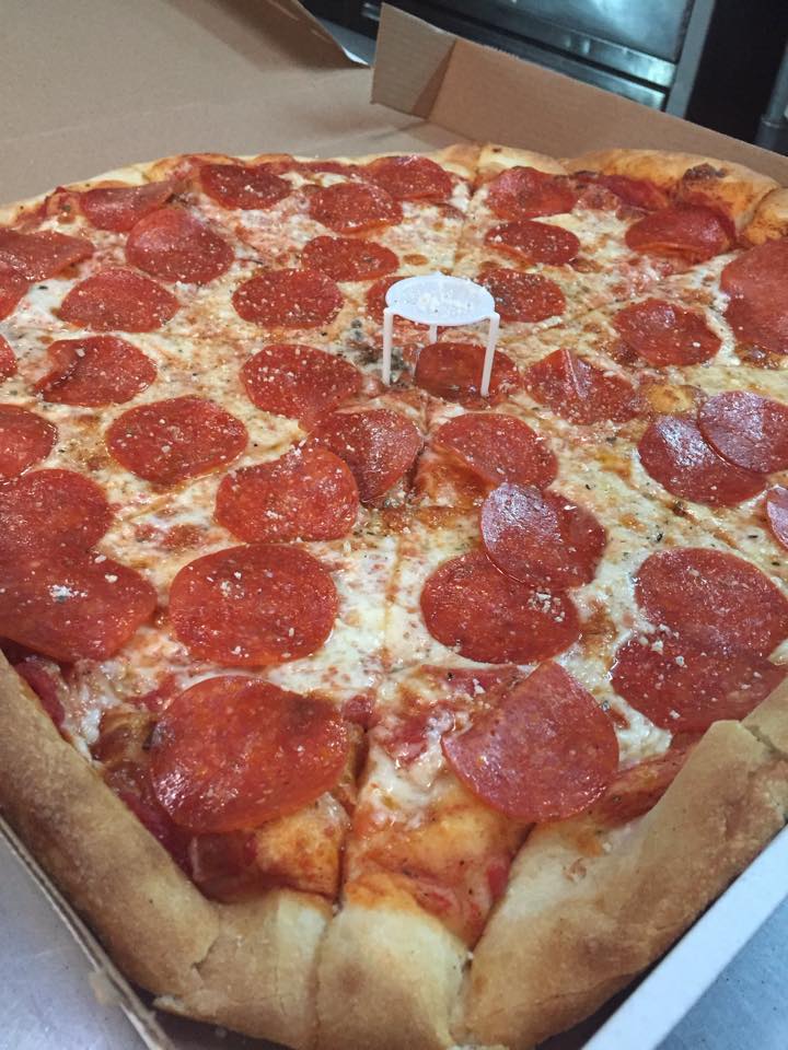 Order Pepperoni Pizza food online from Pugsley Pizza store, Bronx on bringmethat.com