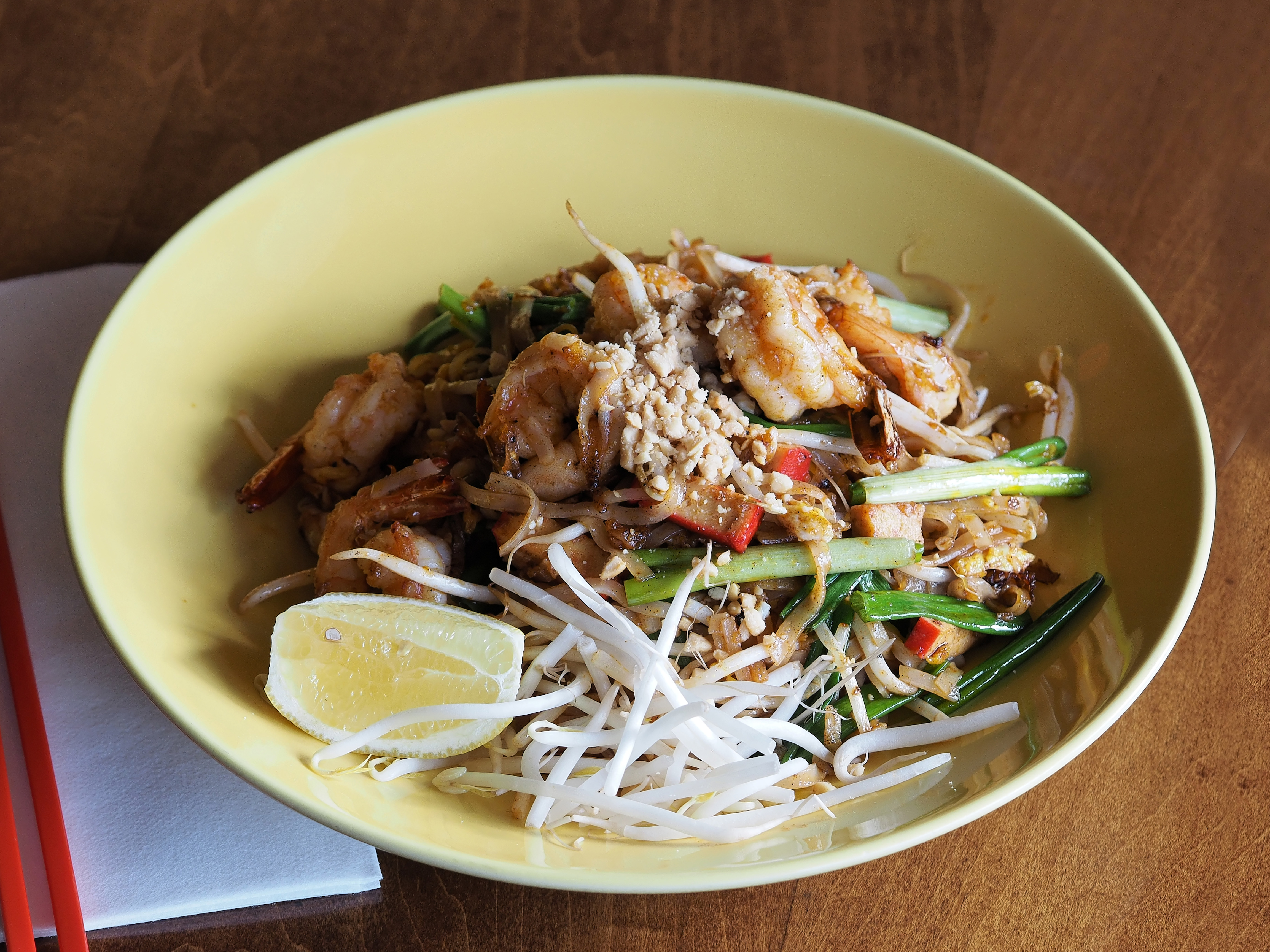 Order Lunch Pad Thai Noodle food online from Tono Sushi store, Washington on bringmethat.com