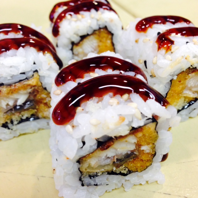 Order Crunchy Eel Roll food online from Panida thai & sushi bar store, Rockville on bringmethat.com