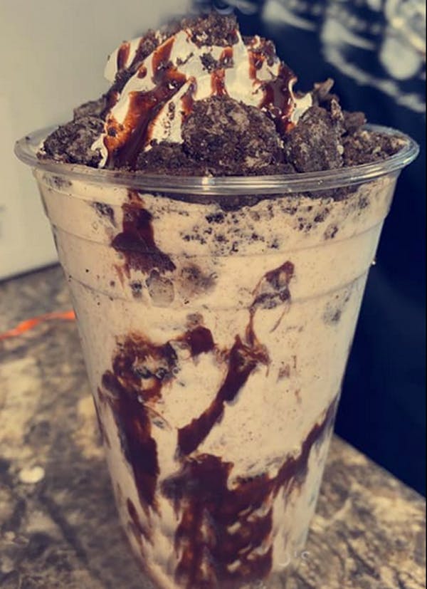Order Oreo Cookie Shake - Shake food online from Brother Bruno Pizza store, Washingtonville on bringmethat.com