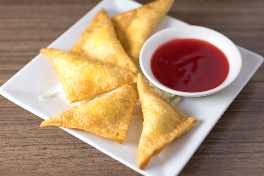 Order Crab 'n Cream Cheese Wontons food online from "Golden Dragon Chinese Restaurant " store, Elk Grove on bringmethat.com