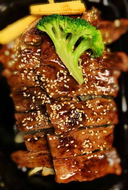 Order Steak Teriyaki Plate food online from Sakura store, Chicago on bringmethat.com
