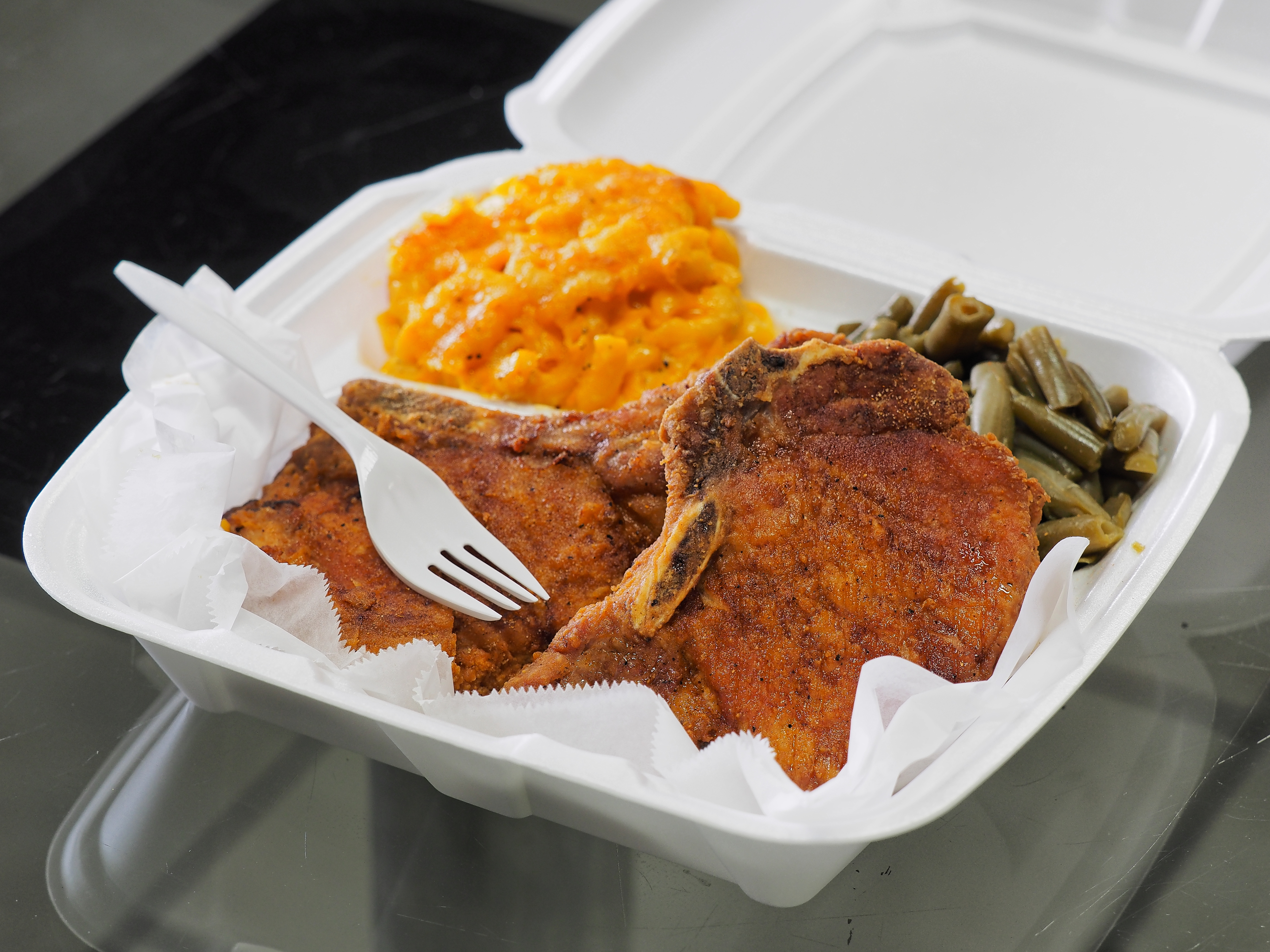 Order 2 Pieces Pork Chops Platter food online from Bobo's Lake Trout store, Clinton on bringmethat.com