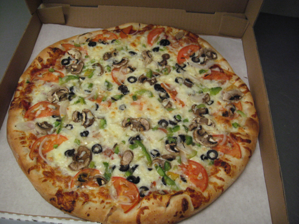 Order Vegetarian Combo Pizza food online from Papas Pizza store, San Diego on bringmethat.com