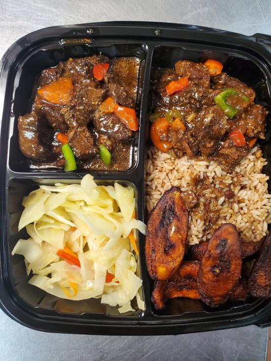 Order Pepper Steak Platter food online from Jamaican Cafe Cuisine store, Newark on bringmethat.com