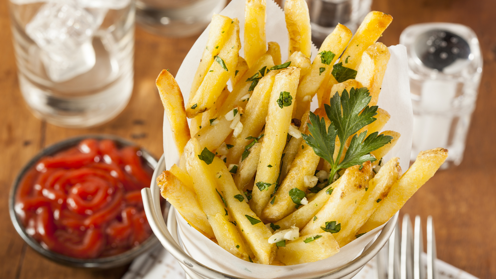 Order Garlic French Fries food online from Danny's Desserts store, Amityville on bringmethat.com