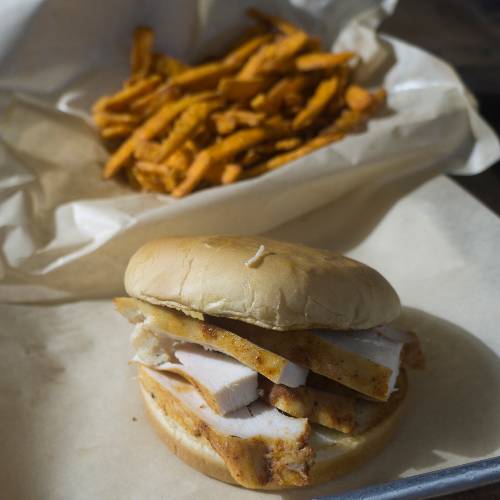 Order Traditional BBQ Sandwich food online from Roscoe's Smokehouse store, Burleson on bringmethat.com
