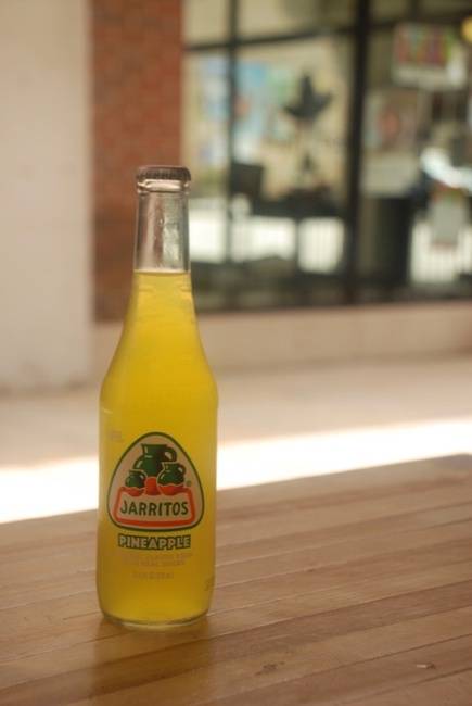 Order Pina Pineapple Jarritos food online from Gordo's store, Chicago on bringmethat.com