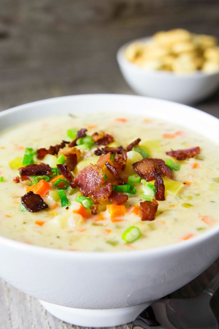 Order Clam Chowder food online from Azie in Media store, Media on bringmethat.com