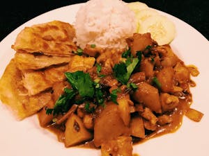 Order 122. Ultimate Curry Chicken 王者咖喱鸡 food online from Jade Garden store, Lawrence on bringmethat.com