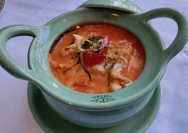 Order Red Curry food online from Bangkok Thai Express Restaurant store, San Rafael on bringmethat.com