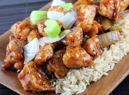 Order Black Pepper Chicken 黑椒鸡 food online from China Cafe store, South Bend on bringmethat.com