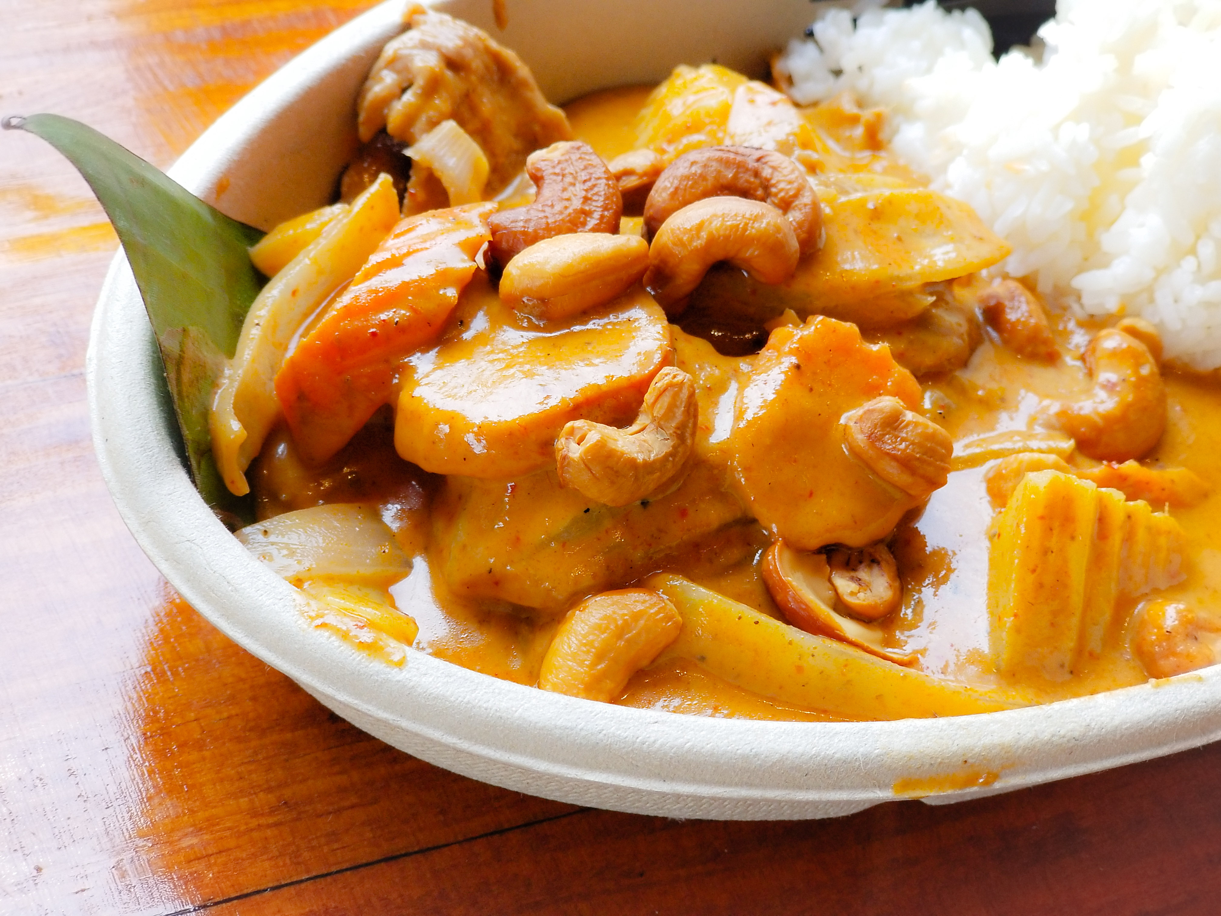 Order Massaman Curry food online from Tamsung Thai Street Eat store, Atlanta on bringmethat.com
