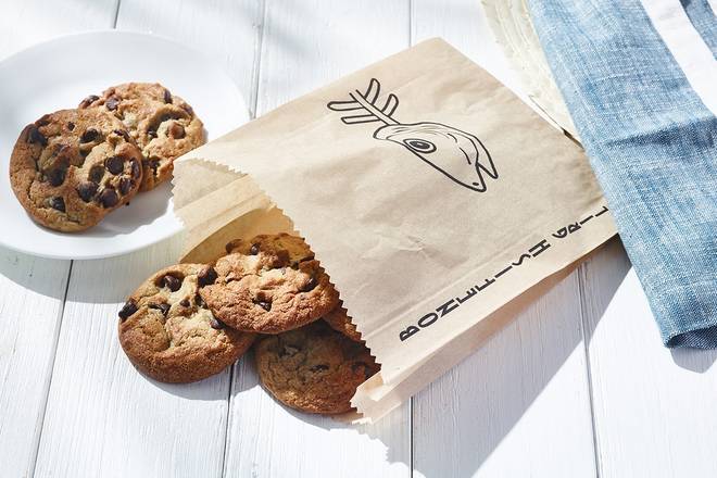 Order Chocolate Chip Cookies food online from Bonefish Grill store, Richland on bringmethat.com
