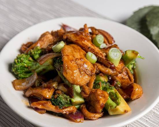 Order Spicy Garlic Chicken with Broccoli food online from Wokcano store, Los Angeles on bringmethat.com