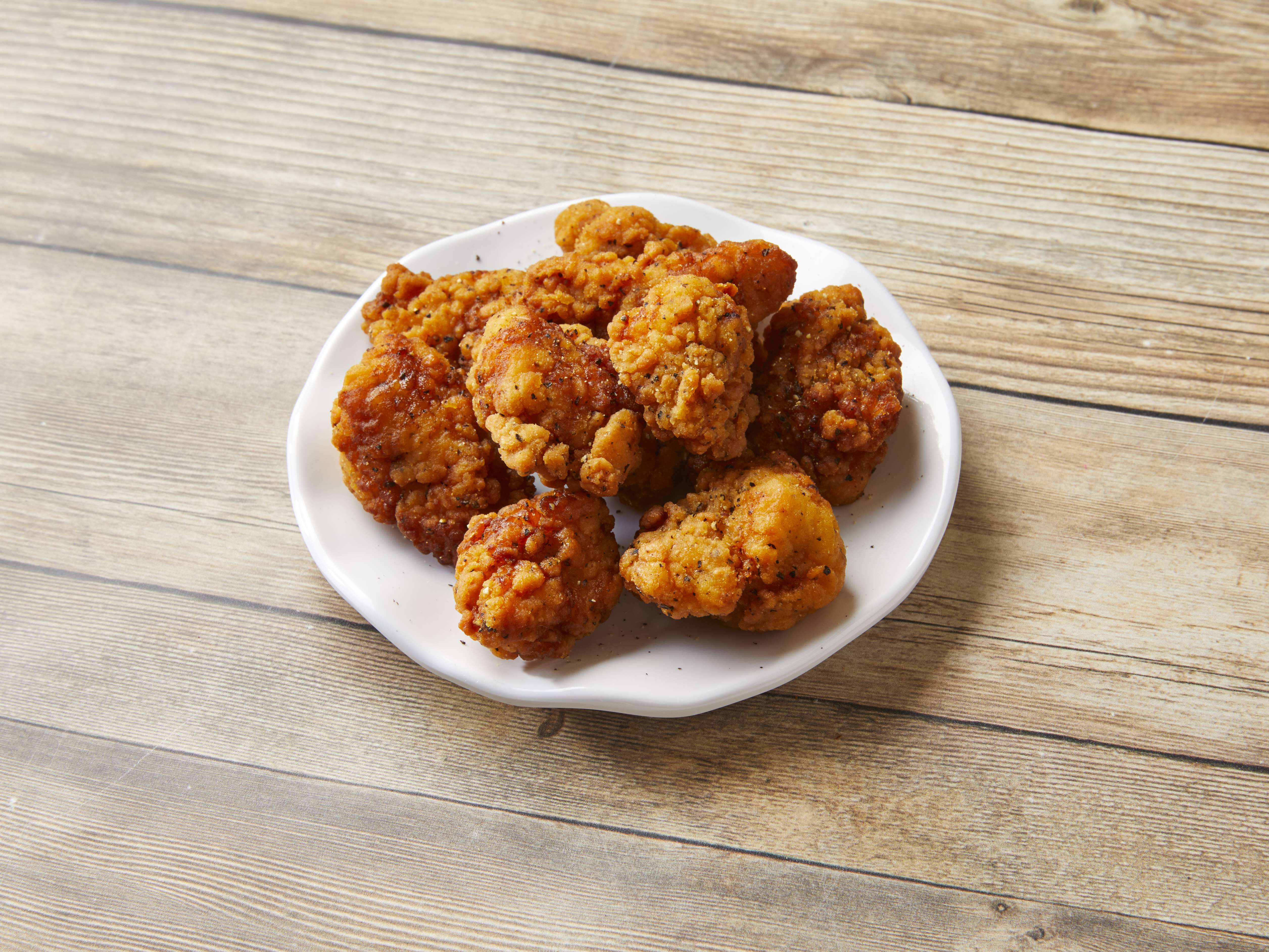 Order Boneless Wing Dings food online from Little Italy Pizza store, Eastpointe on bringmethat.com