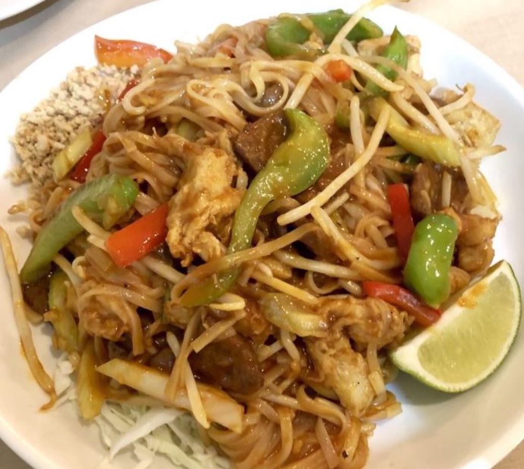 Order S7. Spicy Pad Thai Noodle food online from Chef Kenny's Asian Vegan store, Las Vegas on bringmethat.com