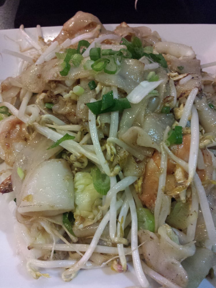 Order 66. Emperor's Noodle food online from Nine & Nine Thai Kitchen store, Pasadena on bringmethat.com