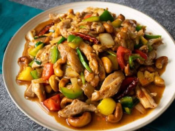 Order Chicken with Cashew Nut food online from Lucky Buddha store, Atlanta on bringmethat.com