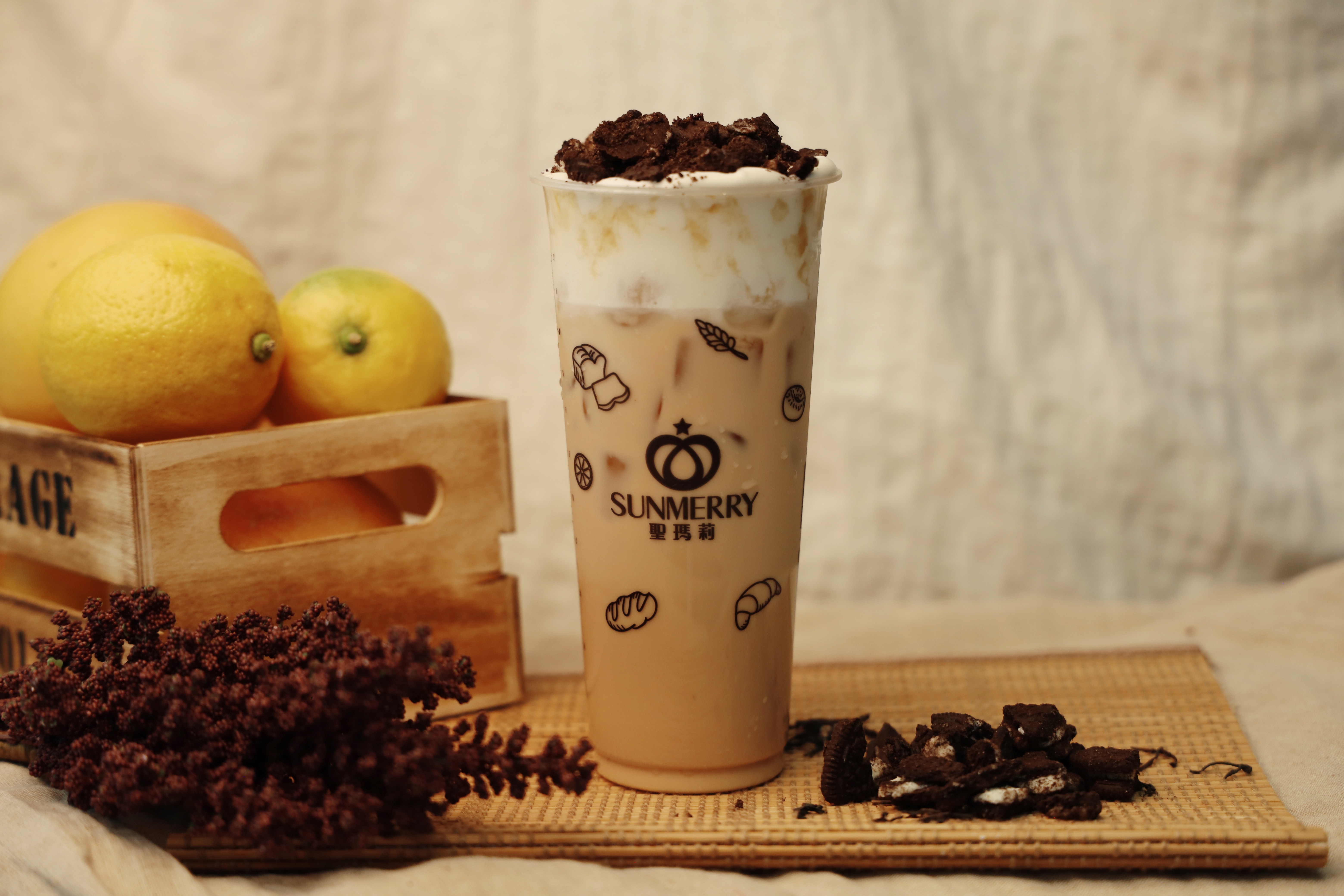Order Oreo Milk Tea food online from Sunmerry Bakery store, Temple City on bringmethat.com