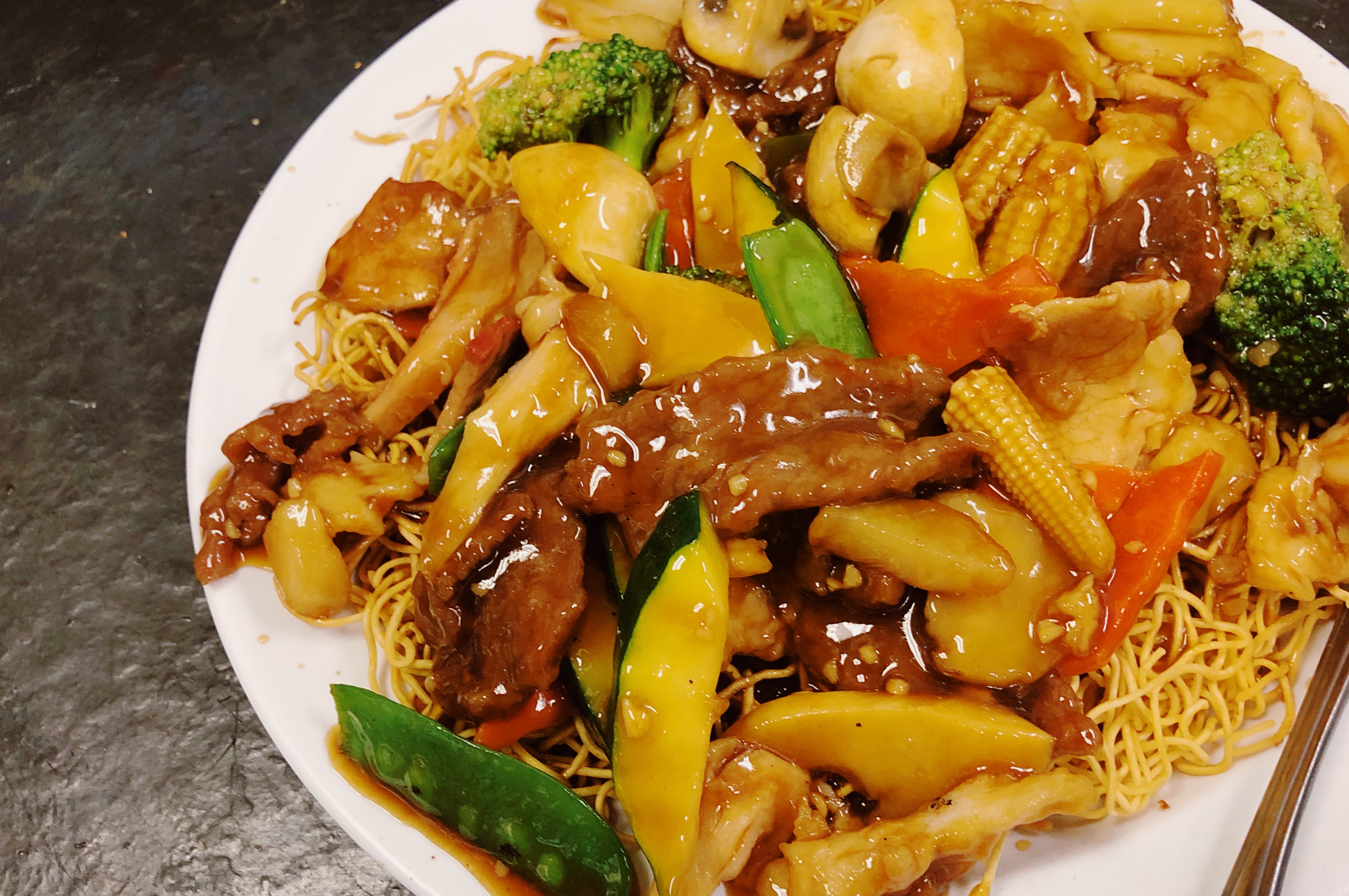 Order Hong Kong Pan Fried Noodle food online from New China Cuisine store, North Las Vegas on bringmethat.com