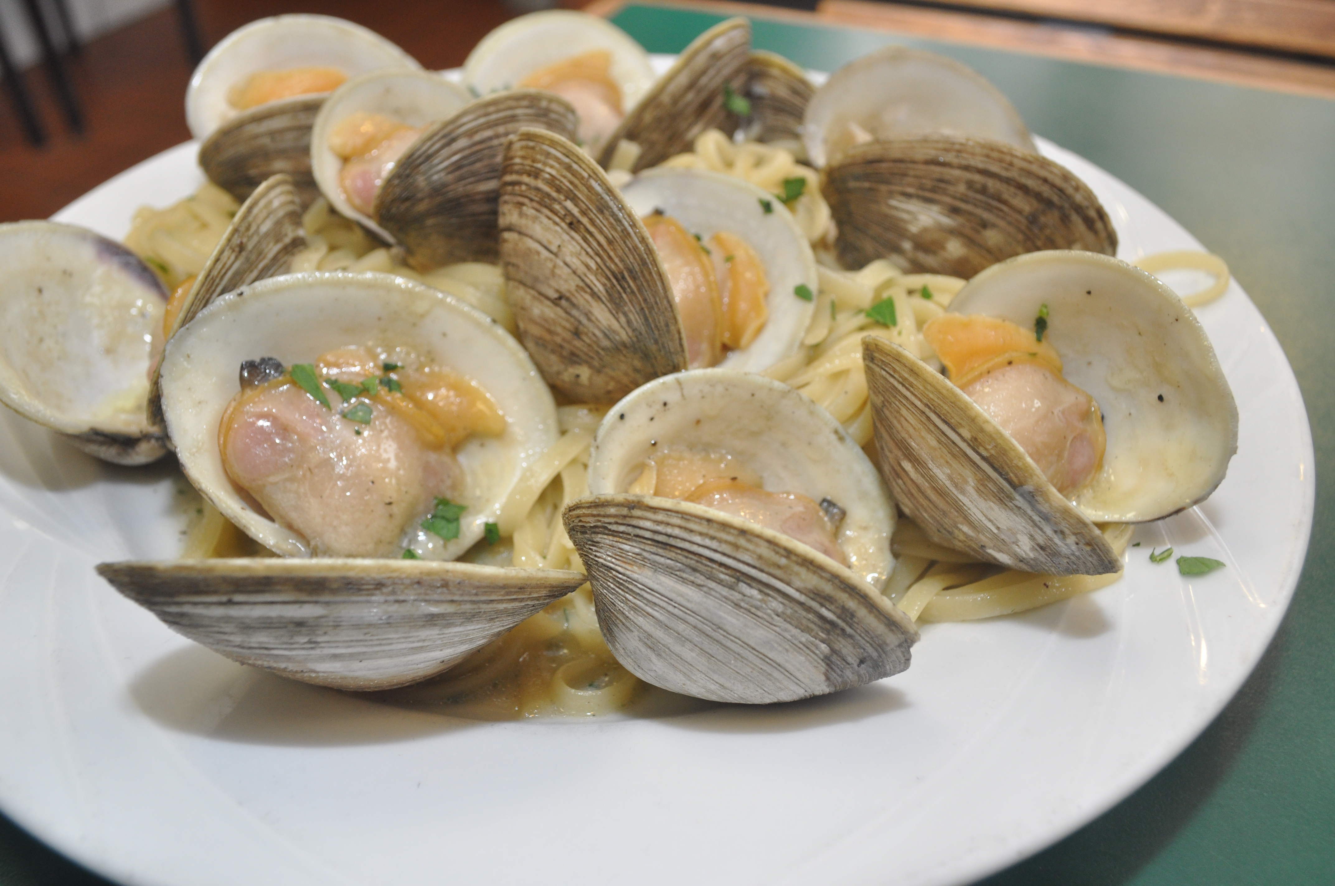 Order Clams Posillipo food online from Illianos Grill store, Norwich on bringmethat.com