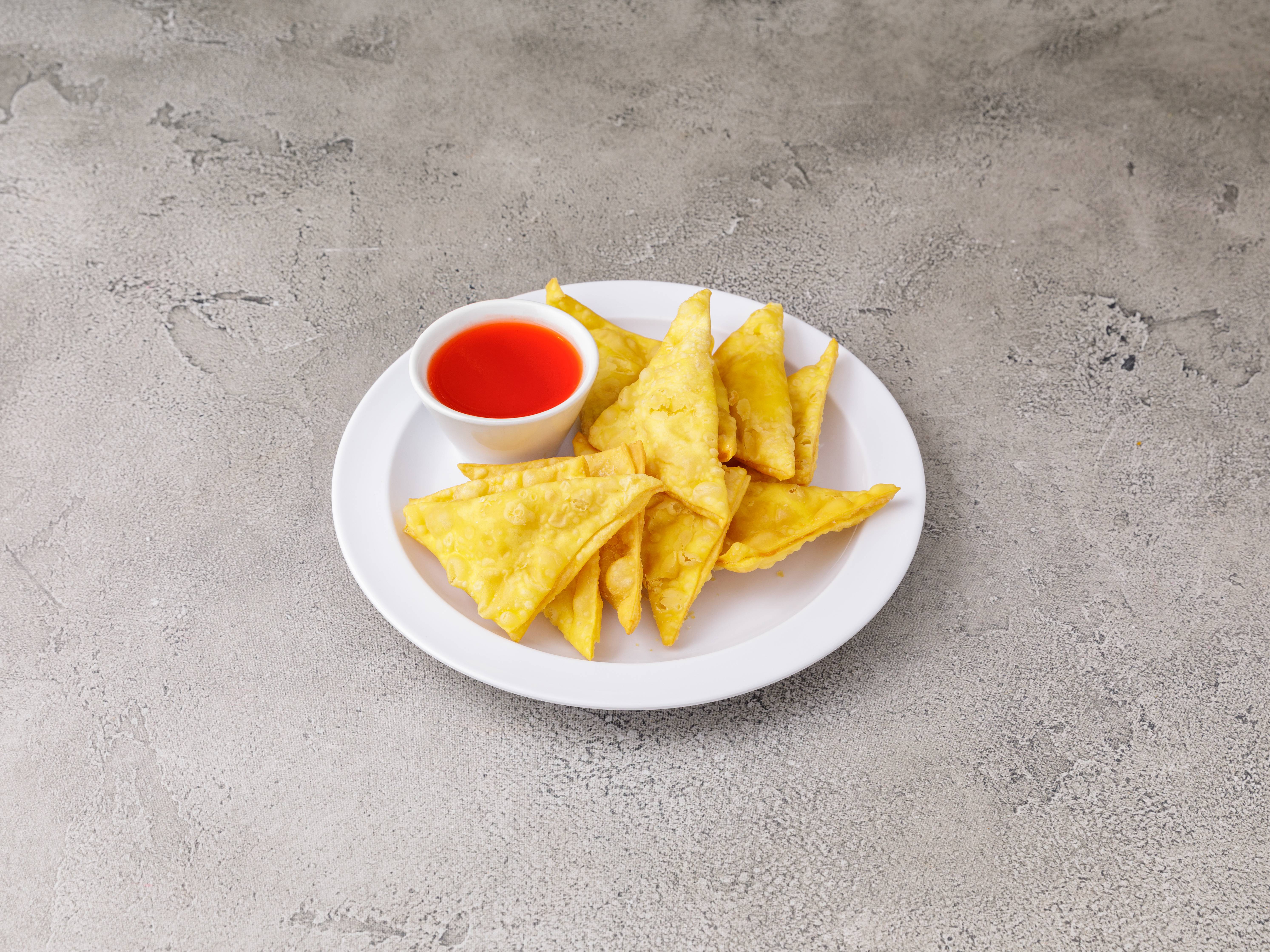 Order 8 Cheese Wontons food online from Golden Garden Chinese Rstrnt store, Creskill on bringmethat.com
