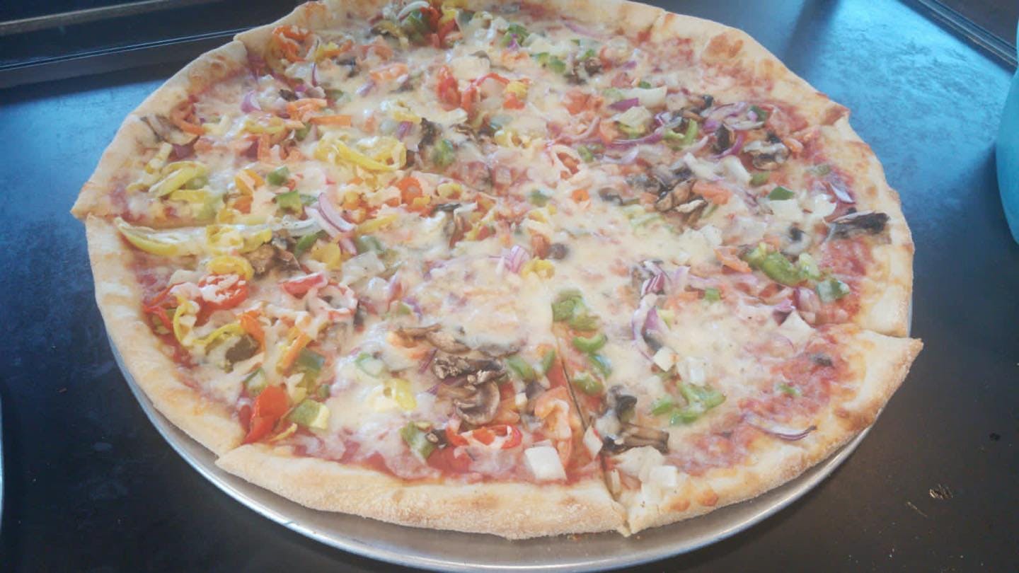 Order Red Veggie Garden Pizza - Small 10" (8 Slices) food online from 309 Pizza store, Hazleton on bringmethat.com